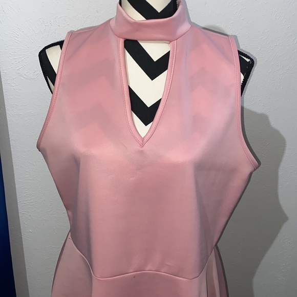 Pink Dress - Picture 2 of 4